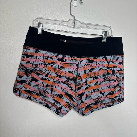 BOGO ✨ Lululemon Athletica Run Times Short ll Size 8 Women’s Gym Athletic - Picture 8 of 10